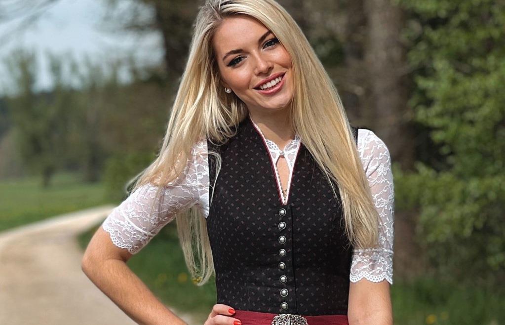 Die Lehrerin mit der Partyband